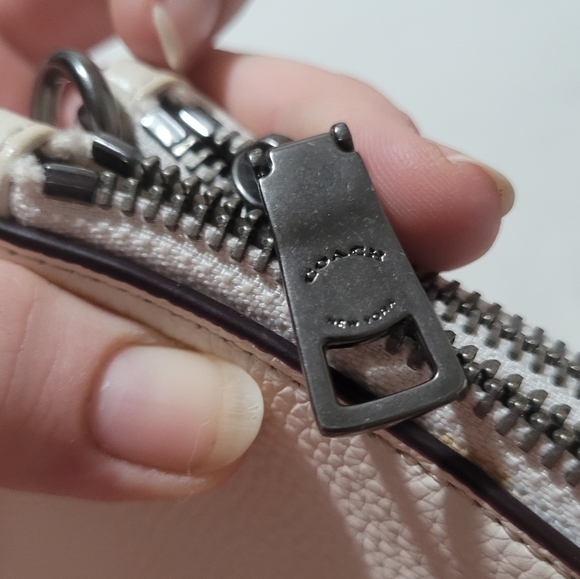 COACH × Keith Haring Boombox Bag - Picture 8 of 9